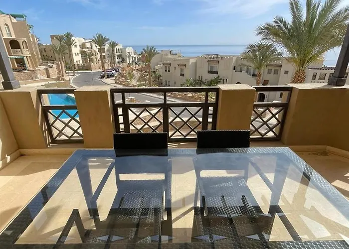 Seaview Apartment In Azzurra Sahl Hasheesh 2 Bedrooms